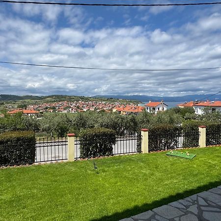 Despoina Meletiadou Nea Roda Bagian luar foto