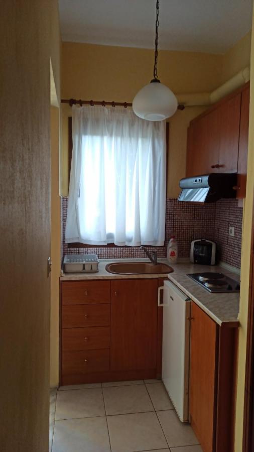 Despoina Meletiadou Nea Roda Bagian luar foto